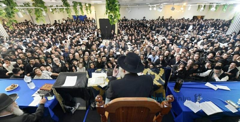 "בברסלב ברענט אַפעייר... " • אלפים בהילולת רבי נתן מברסלב זיע"א הגדולה בתבל