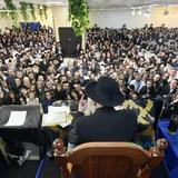 "בברסלב ברענט אַפעייר... " • אלפים בהילולת רבי נתן מברסלב זיע"א הגדולה בתבל בהשתתפות הגה"צ רבי אליעזר ברלנד שליט"א • סיקור נרחב