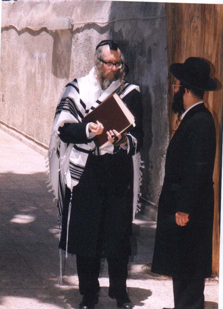 הגה"צ ר' אליעזר ברלנד שליט"א - ראיון נדיר