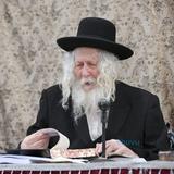 "יבואו טהורים ויתעסקו בטהרות" מסיבת חומש לילדי כיתה א' 'נחמת ציון' בהשתתפות הגה"צ רבי אליעזר ברלנד שליט"א