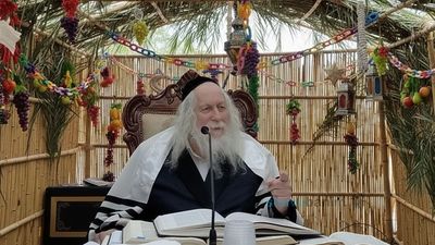 קדושי נובה והמקיפים של סוכות - החיזוק היומי מהגה"צ הרב אליעזר ברלנד שליט"א