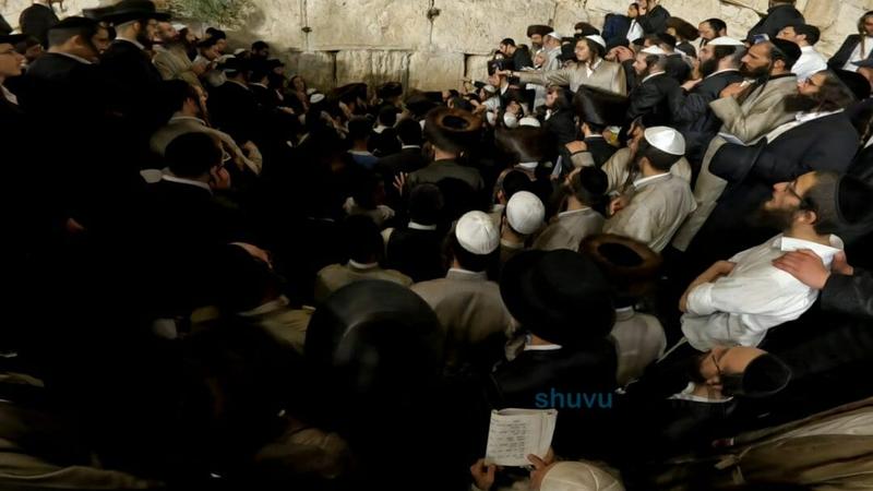 ושם נעלה ונראה - הגה"צ רבי אליעזר ברלנד שליט"א עלה לרגל יחד עם מאות מתלמידיו