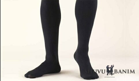 "בט' באב הולכים רק עם גרביים" - דברי הגה"צ הרב אליעזר ברלנד שליט"א