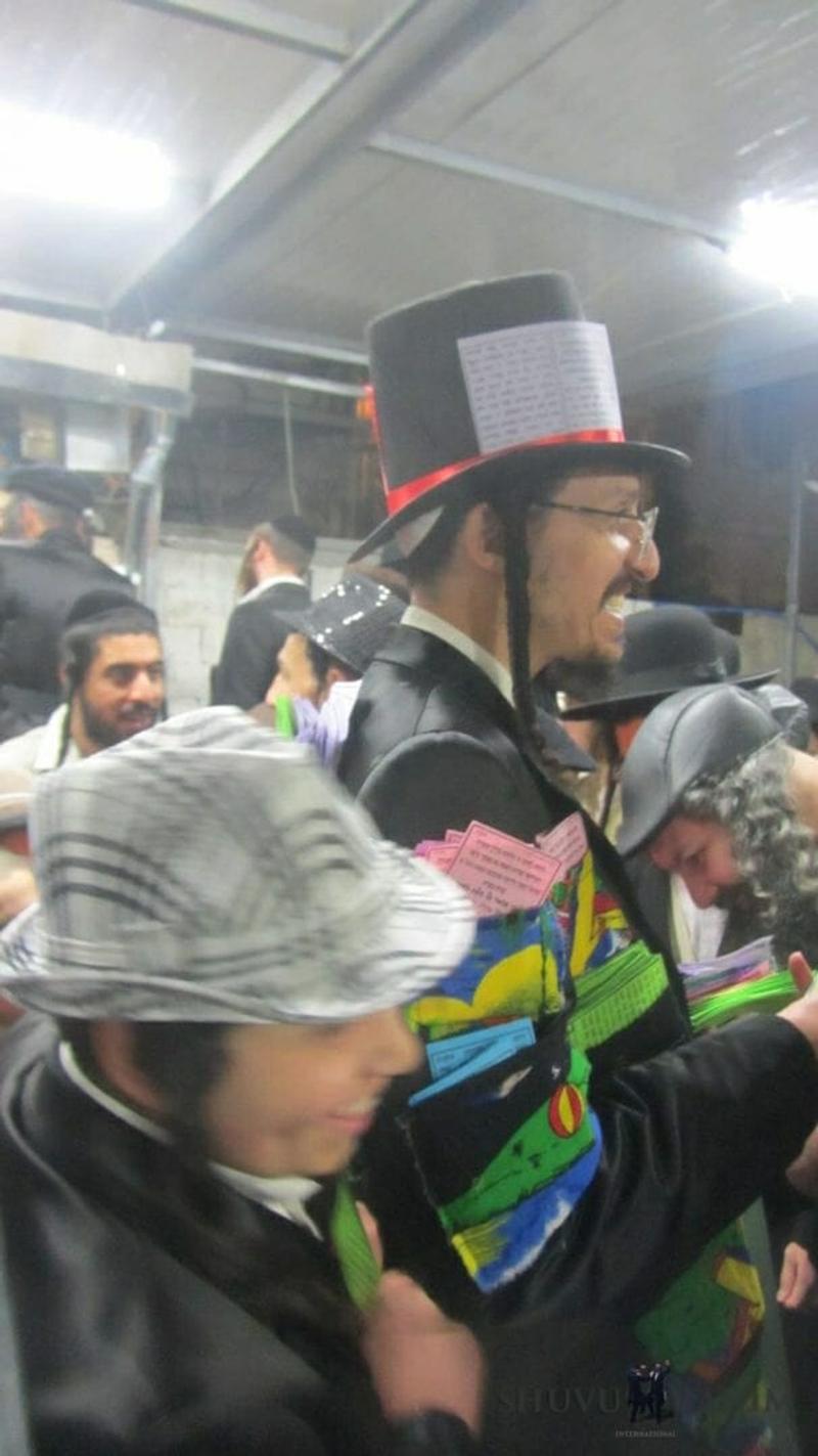 מנהגים והנהגות מרבינו הקדוש רבי נחמן מברסלב ותלמידו רבי נתן מברסלב לימי הפורים