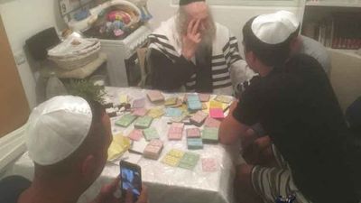 קבלת קהל של הגה"צ הרב אליעזר ברלנד שליט"א בבני ברק - גלריית תמונות מס' 2