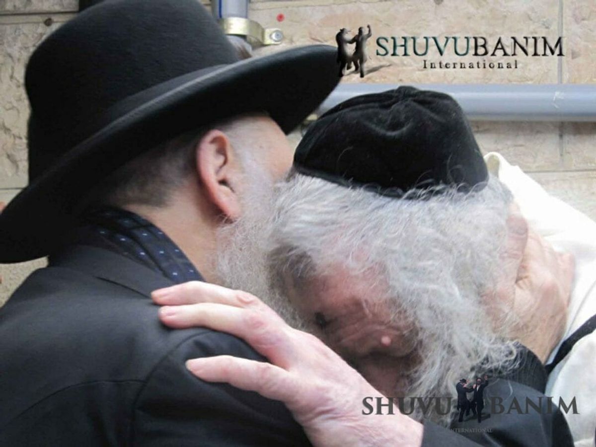 הרב ראובן אלבז שליט"א ראש ישיבת אור החיים הגיע לברית בבתו של הגה"צ הרב אליעזר ברלנד שליט"א - גלריית תמונות