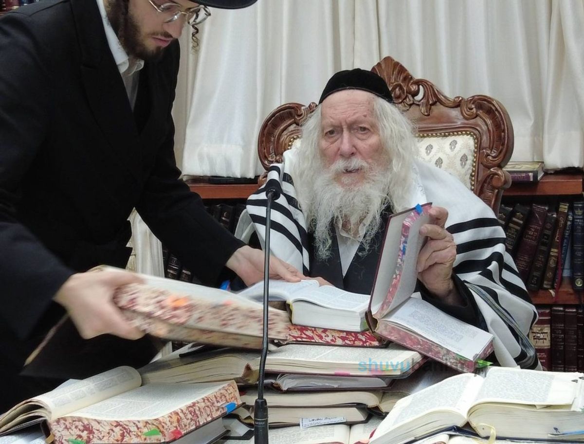 שיעור לתושבי אחיסמך במעונו של הגה"צ רבי אליעזר ברלנד שליט"א