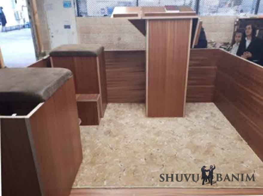 בימת תפילה חדשה לכבוד הגה"צ הרב אליעזר ברלנד שליט"א