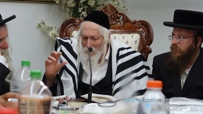 אַלִּבָּא דְּהִלְכְתָא • בהשתתפות דיינים ומוצי"ם: מעמד מיוחד של חלוקת תעודות לאברכי כולל הוראה שע"י מוסדות שובו בנים