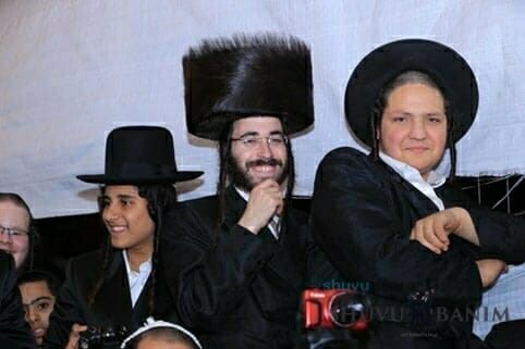 GALLERY: Yahrzeit of Rebbe Nachman of Breslov in the Holy Court of Shuvu Banim and Rav Berland Shlit"a