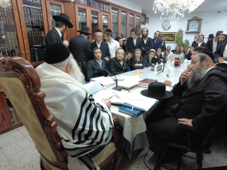 Shiur for Bachurim at Home of Rav Berland Shlit”a