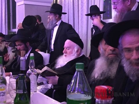 פחד פחדים. מסר מהרב מנצר מאחד ה-לו' צדיקים: "אין עונשים, אלא אם כן מזהירים, ועל כן אני מזהיר"