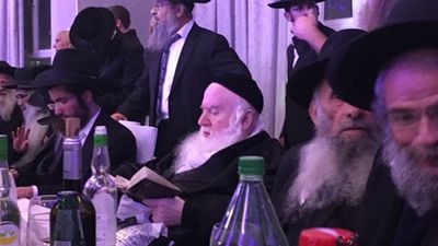 פחד פחדים. מסר מהרב מנצר מאחד ה-לו' צדיקים: "אין עונשים, אלא אם כן מזהירים, ועל כן אני מזהיר"