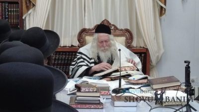 Shiur for Chasidim at Home of Rabbi Eliezer Berland Shlit"a