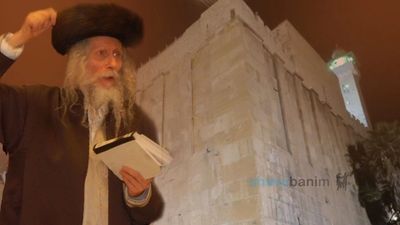 לְכָל יְהוּדִי יֵשׁ לֵב בּוֹעֵר רַק צָרִיךְ לָצֵאת מִקְּלִפַּת עִפָּרוֹן!! • פרשת חיי שרה מהגה"צ רבי אליעזר ברלנד שליט"א