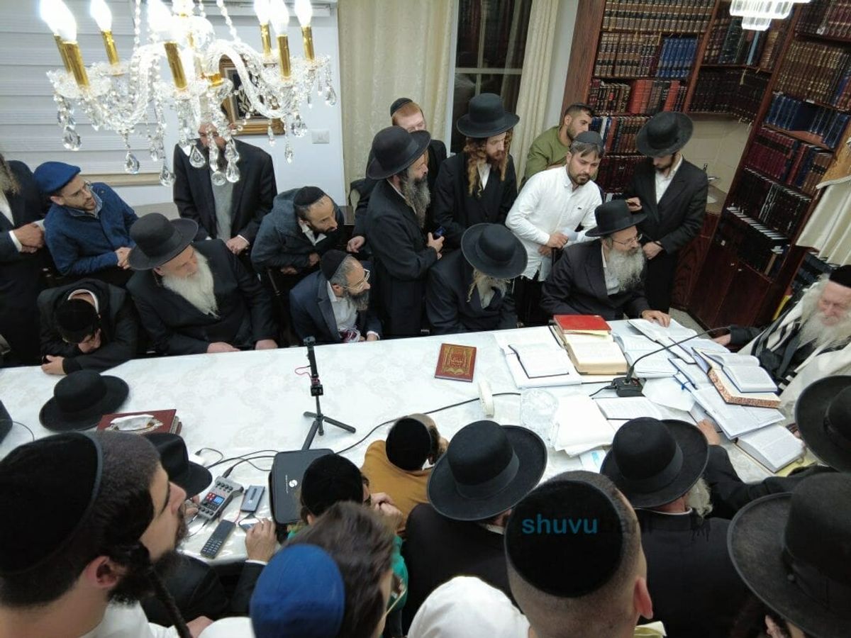 שיעור במעונו של מורינו הרב אליעזר ברלנד שליט"א למקורבים