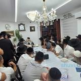 שיעור לקהילת 'שובו בנים דימונה' בבית הגה"צ רבי אליעזר ברלנד שליט"א