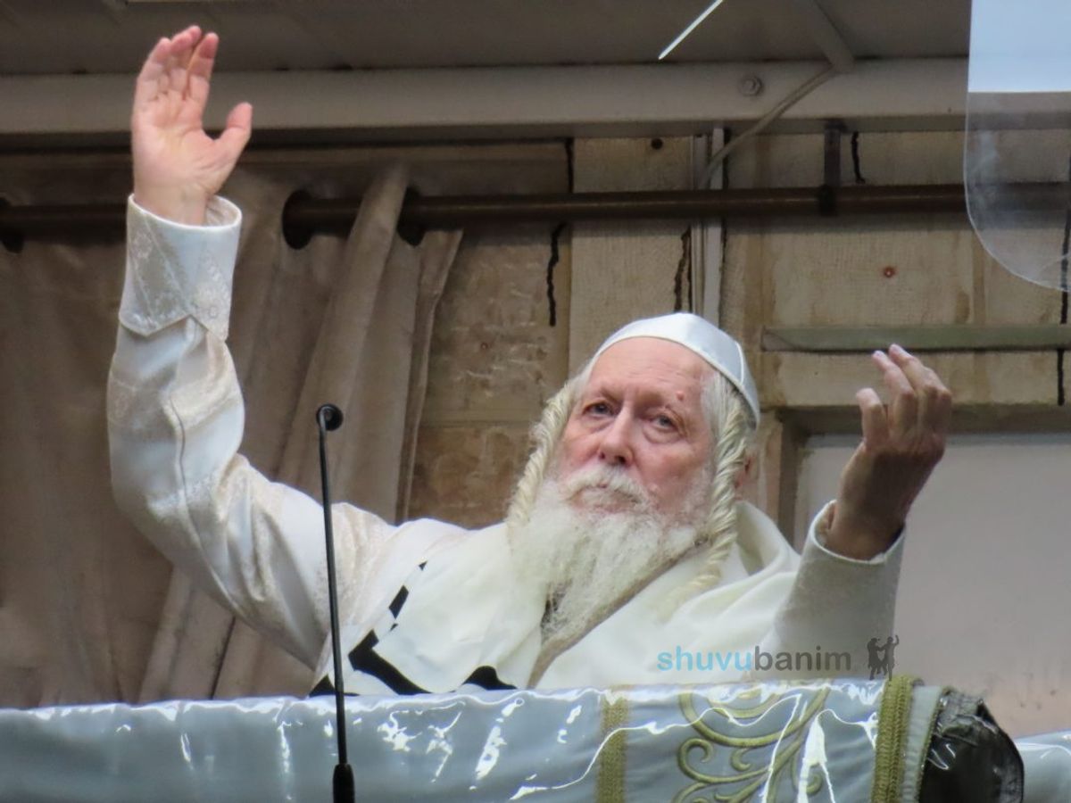 "פּוּרִים זֶה הַיּוֹם שֶׁאֶפְשָׁר לְהַכְנִיעַ אֶת הַנָּחָשׁ" • השיעור לפני קריאת המגילה אמש מהגה"צ רבי אליעזר ברלנד שליט"א