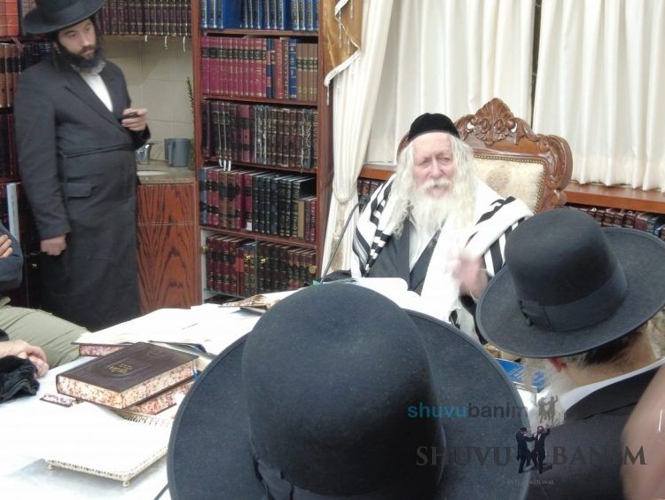 Shiur for Rishon LeTzion Residents at Home of Rav Berland Shlit”a