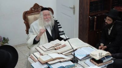 שיעור לאברכי כולל הוראה במעונו של הגה"צ רבי אליעזר ברלנד שליט"א