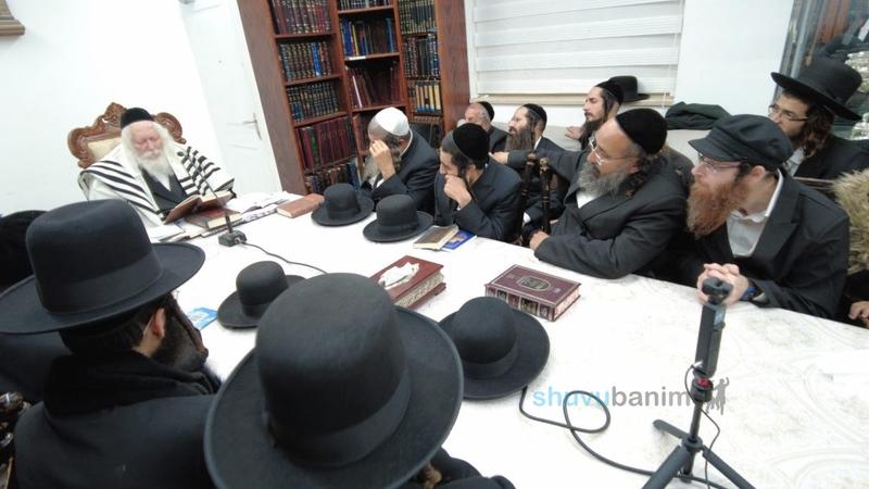 שיעור לכולל חוט של חסד במעונו של הגה"צ רבי אליעזר ברלנד שליט"א
