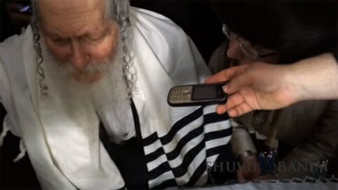 "עכשיו כולם הולכים עם המשיח" - ברית מילה בגבעת אולגה עם הרב ברלנד שליט"א