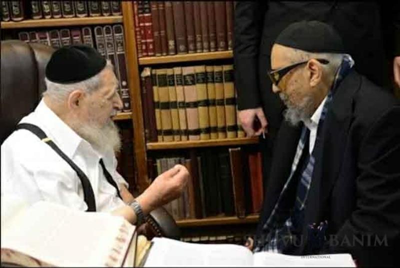 הרב חיררי זצ"ל אמר: "הוא לא מסכים לשים העלון כנישתא חדא של הרב ברלנד בבית