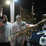 מעמד ההדלקה ל"ג בעומר מירון - עוד ממראות הקודש עם הרב ברלנד שליט"א