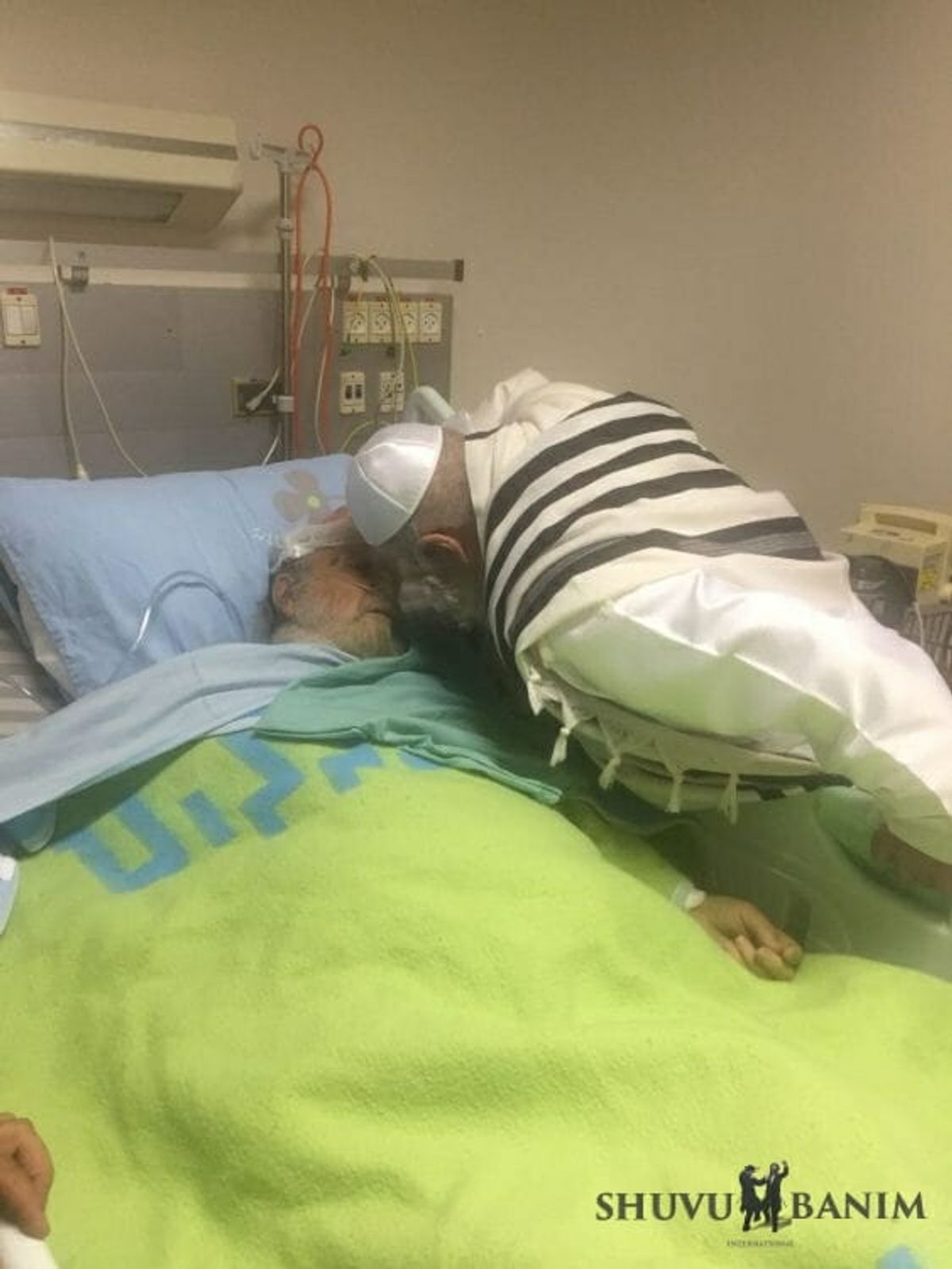 שנה להסתלקותו של הגה"ג הרב יחזקאל ברלנד זצוק"ל אח הגה"צ הרב אליעזר ברלנד שליט"א