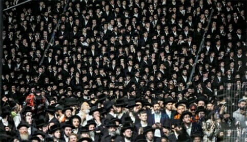 Miracle in Meron -- Buried Underneath a Mass of People and Saved in the Merit of Rav Berland shlit"a
