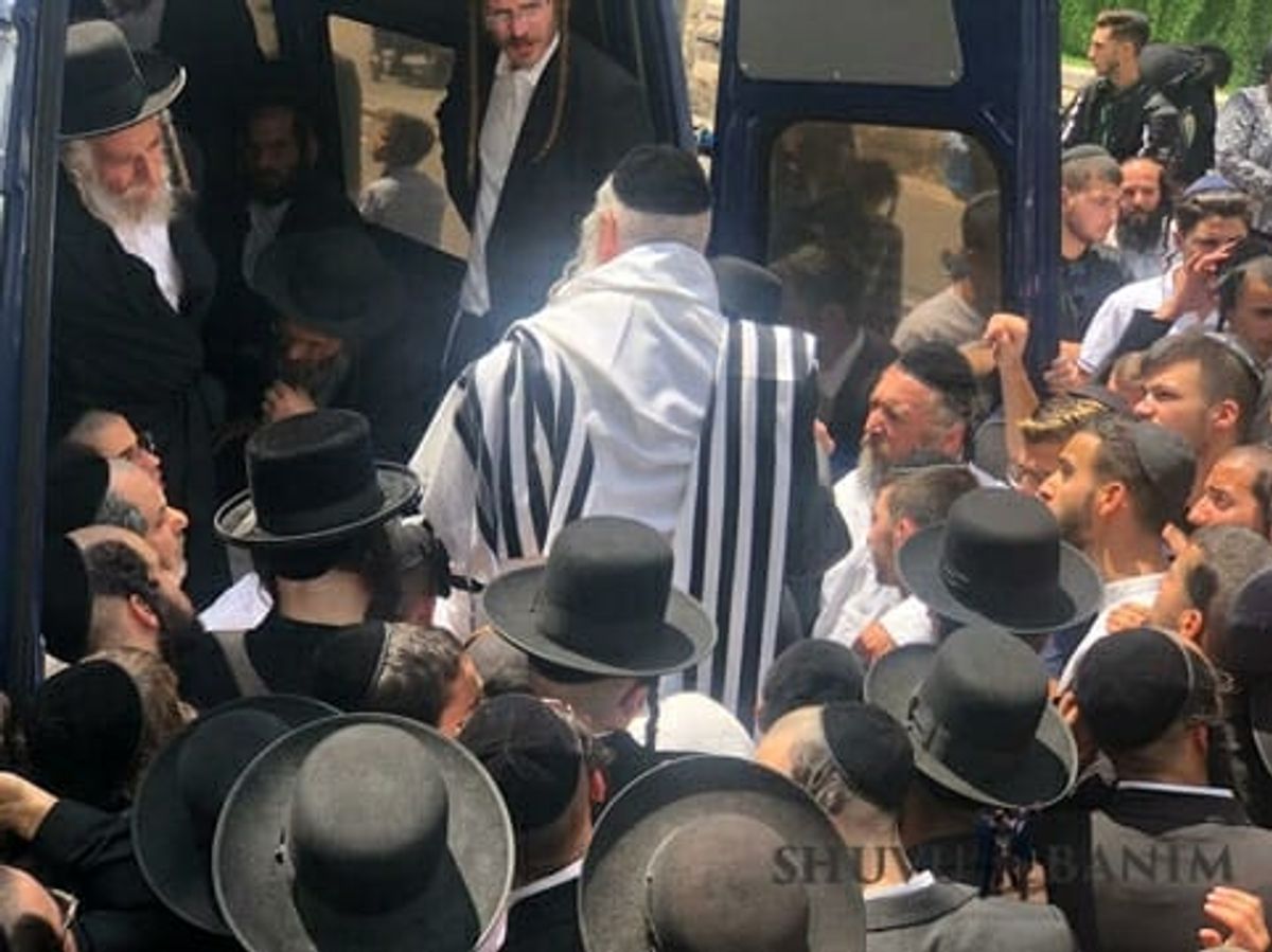 הלווית הבה"ח שמואל קוסובסקי ז"ל תלמיד הגר"א ברלנד שליט"א