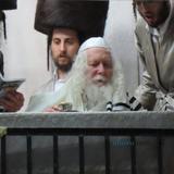 קְדֹשִׁים תִּהְיוּ כִּי קָדוֹשׁ אֲנִי ה' • שבת פרשת קדושים בצילו של הגה"צ רבי אליעזר ברלנד שליט"א