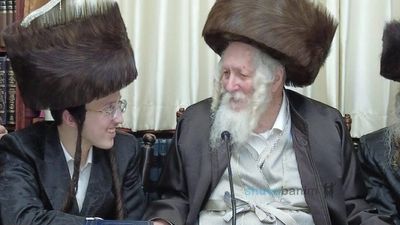 קוֹל רִנָּה וִישׁוּעָה • שמחת השבע ברכות האחרון לנכד הגה"צ רבי אליעזר ברלנד שליט"א במעונו • גלריית תמונות