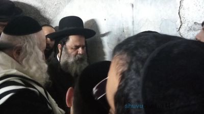 וַיִּקְרָא מֹשֶׁה לְהוֹשֵׁעַ בִּן נוּן יְהוֹשֻׁעַ • הגה"צ רבי אליעזר ברלנד שליט"א בתפילה בקבר יהושע בן נון בכיפל חראס