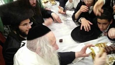 "אָדָם בָּא לָעוֹלָם לִהְיוֹת בֶּן חוֹרִין" - דברי הגה"צ הרב אליעזר ברלנד שליט"א - מראות הקודש מחתונת בת הרב שמעון רובינשטיין