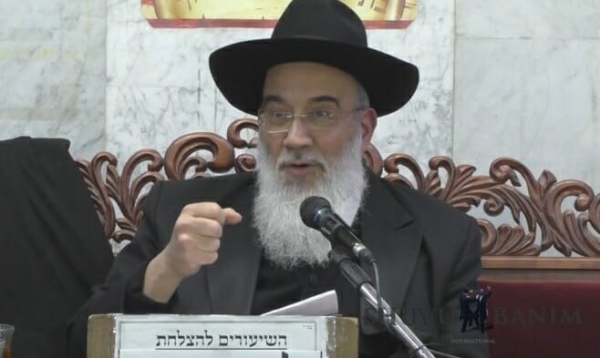 הרב יעקב שכנזי שליט"א: "כל מי שמדבר נגד הרב ברלנד שליט"א אין לו חלק לעולם הבא"