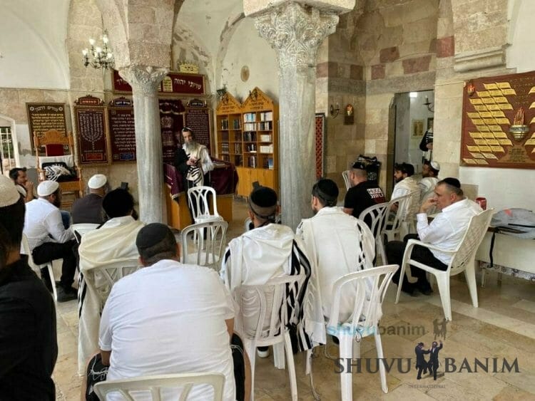 "Give me Yavne and Its Sages" -- Shiur at Rav Berland's Home for Residents of Yavne