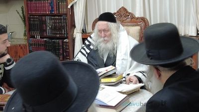 שיעור לתושבי רמת גן במעונו של הגה"צ רבי אליעזר ברלנד שליט"א