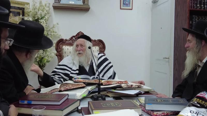 שיעור לאברכי הכולל שע"י מוסדות 'נחלי נצח' במעונו של הגה"צ רבי אליעזר ברלנד