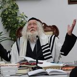 שיעור וחלוקת שי לנבחני מסכת נזיר במעונו של הגה"צ רבי אליעזר ברלנד שליט"א