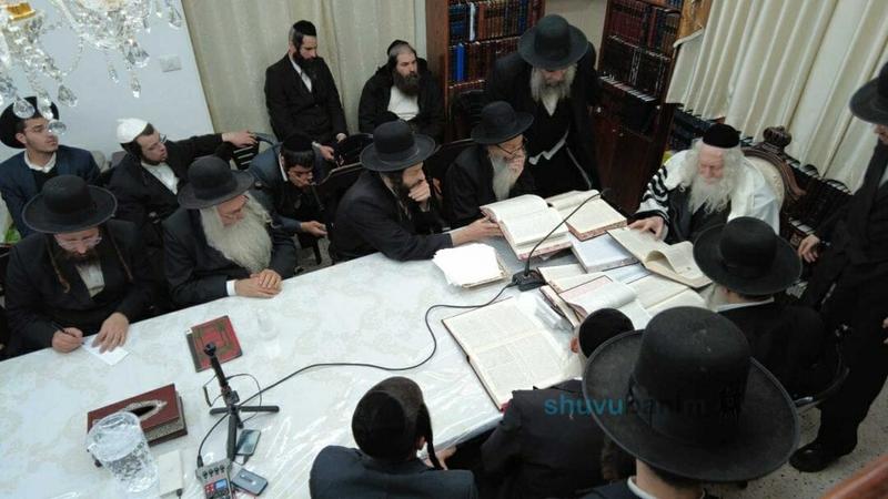 שיעור בביתו של הגה"צ רבי אליעזר ברלנד שליט"א ‏•‏ למעננו ולמען דורתינו