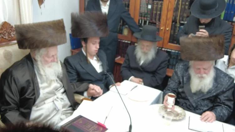 צִלְּךָ נָאֶה • מעמד ליל ט"ו בשבט לזקני התלמידים במעונו של הגה"צ רבי אליעזר ברלנד שליט"א