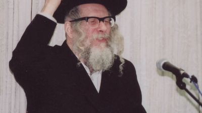 האזינו: קולו מרטיט הלב של הגה"צ הרב אליעזר ברלנד בשיר "אגדלך" של רבי אברהם אבן עזרא