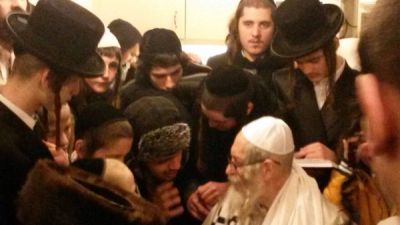 לראשונה מאז העלמותו! מסר מאת הגה"צ רבי אליעזר ברלנד שליט"א - ר"ח אב תשע"ה 17/7/15 ערב שבת מטות-מסעי "אנו זוכים למסעות כאלה שלא היו מאז בריאת העולם"