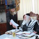 נבחני כולל שערי הוראה בקבלת תעודות מהגה"צ רבי אליעזר ברלנד שליט"א