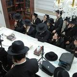 שיעור לבחורי חכמה ודעת במעונו של הגה"צ רבי אליעזר ברלנד שליט"א