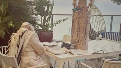 מתי הזמן ללמוד פי שניים? • מכתב מהגה"צ רבי אליעזר ברלנד שליט"א לבני הישיבות לרגל בין הזמנים