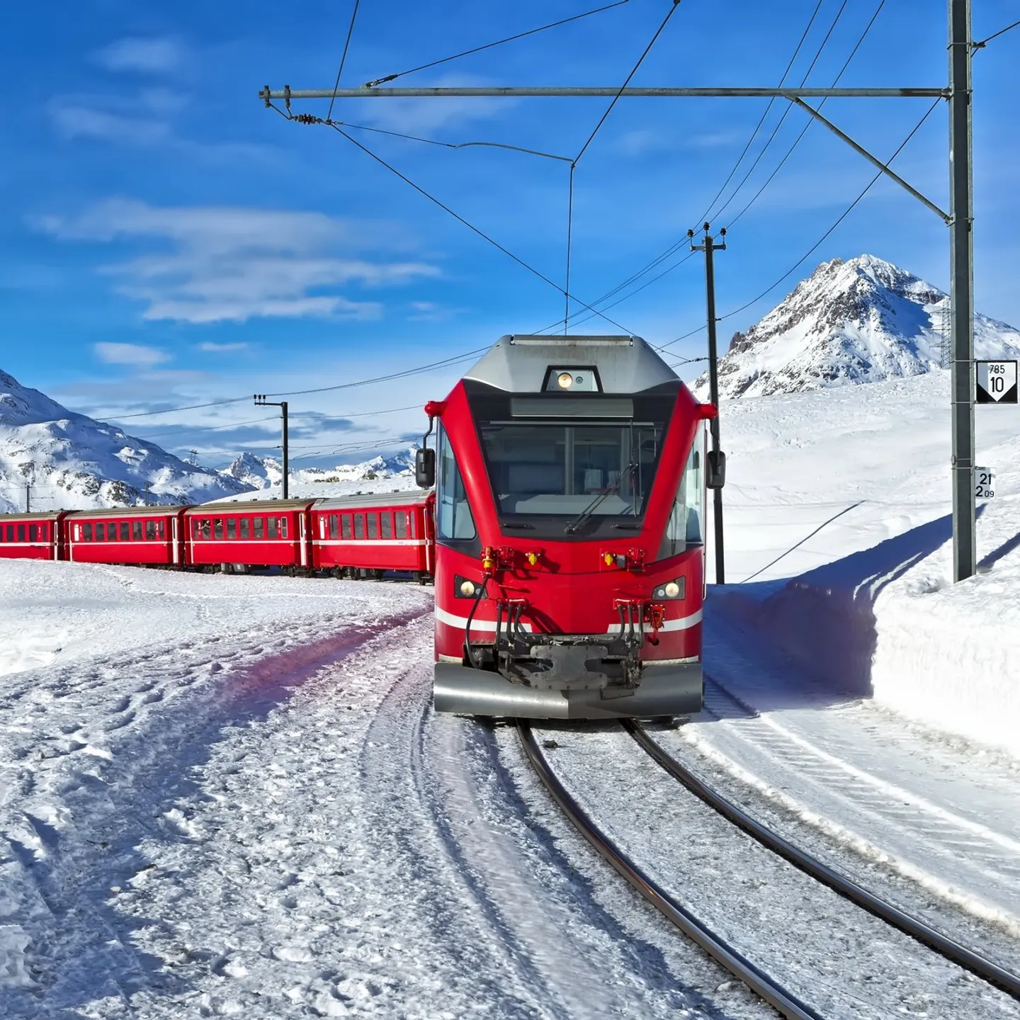Rhätische Bahn door de sneeuw
