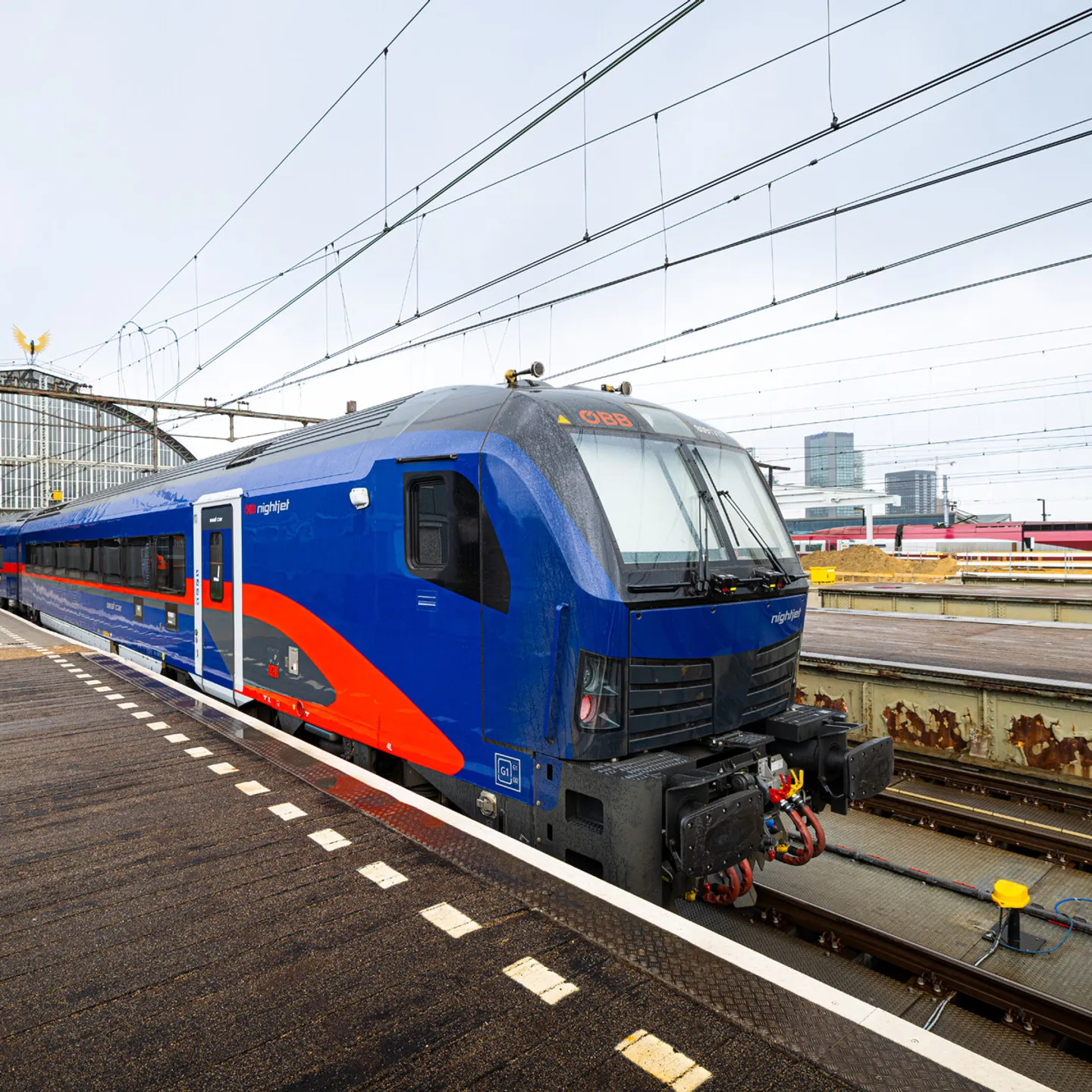 Een Nightjet op Amsterdam Centraal