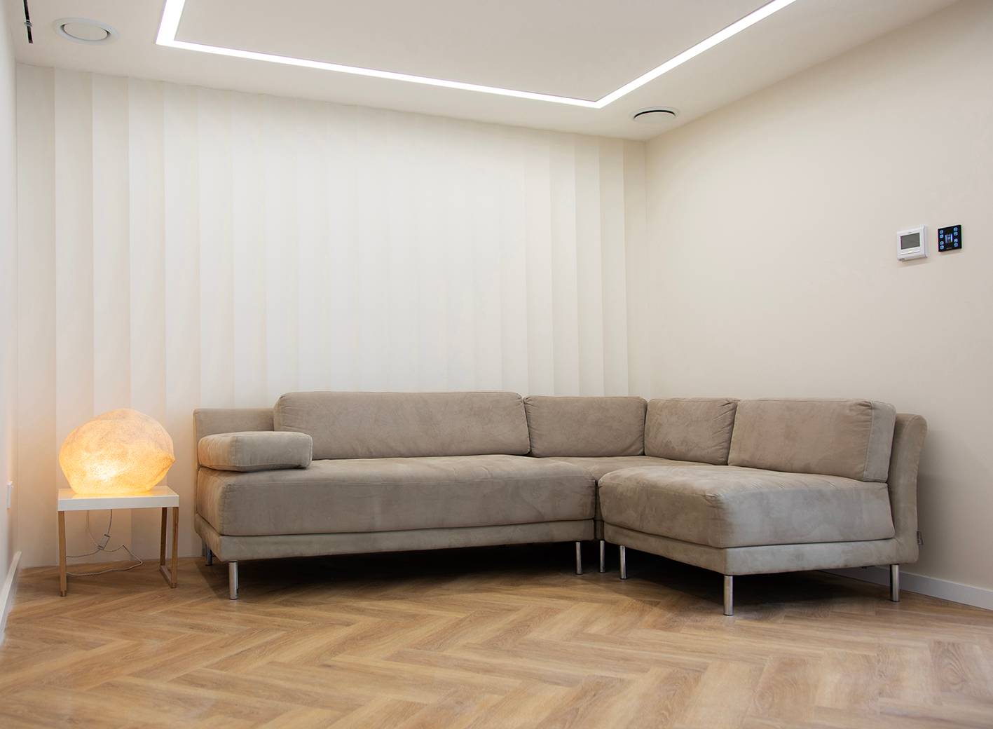 Warehouse style photography studio with skylights in Acton W3 – Love Locations
